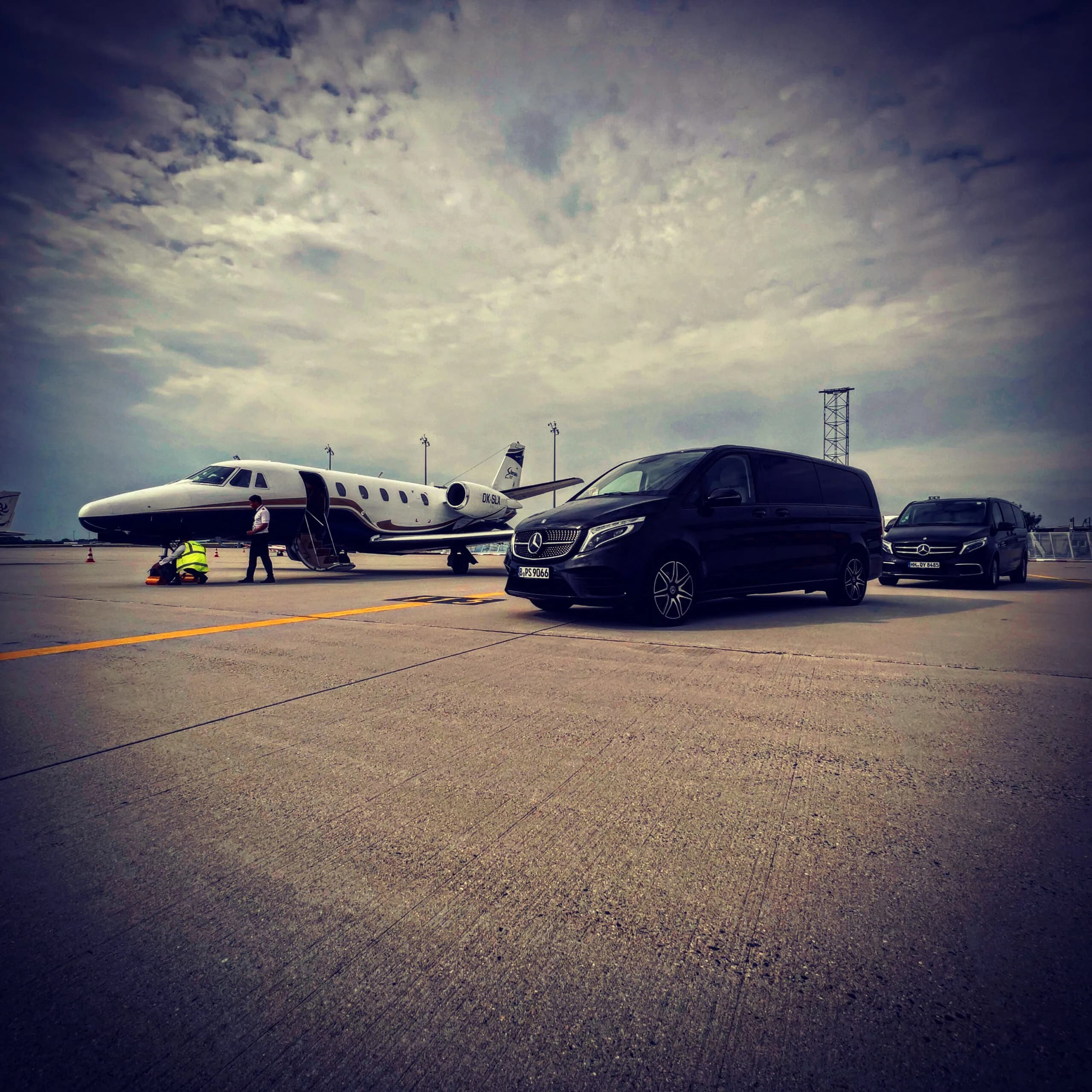 Privatjet-Transfer Berlin — Vom Jet ins Hotel